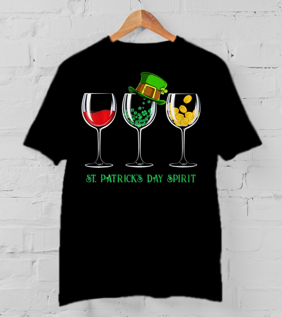 St Patrick's Day Spirit Wine Shamrock Leprechaun Coins T-Shirt