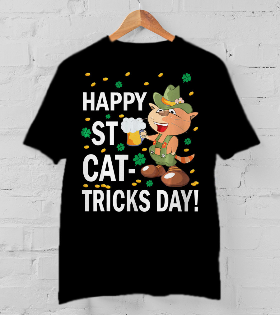 Happy St Cat-Tricks Day Cat Leprechaun Drinking Beer With Clovers And Gold Coins T-Shirt