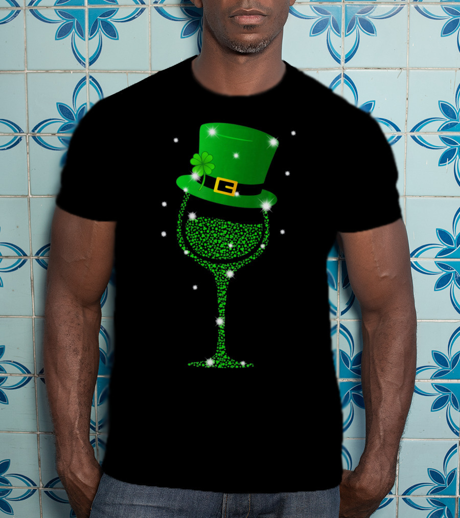 Shamrock Wine Glass St. Patrick's Day Top Hat Sparkle T-Shirt
