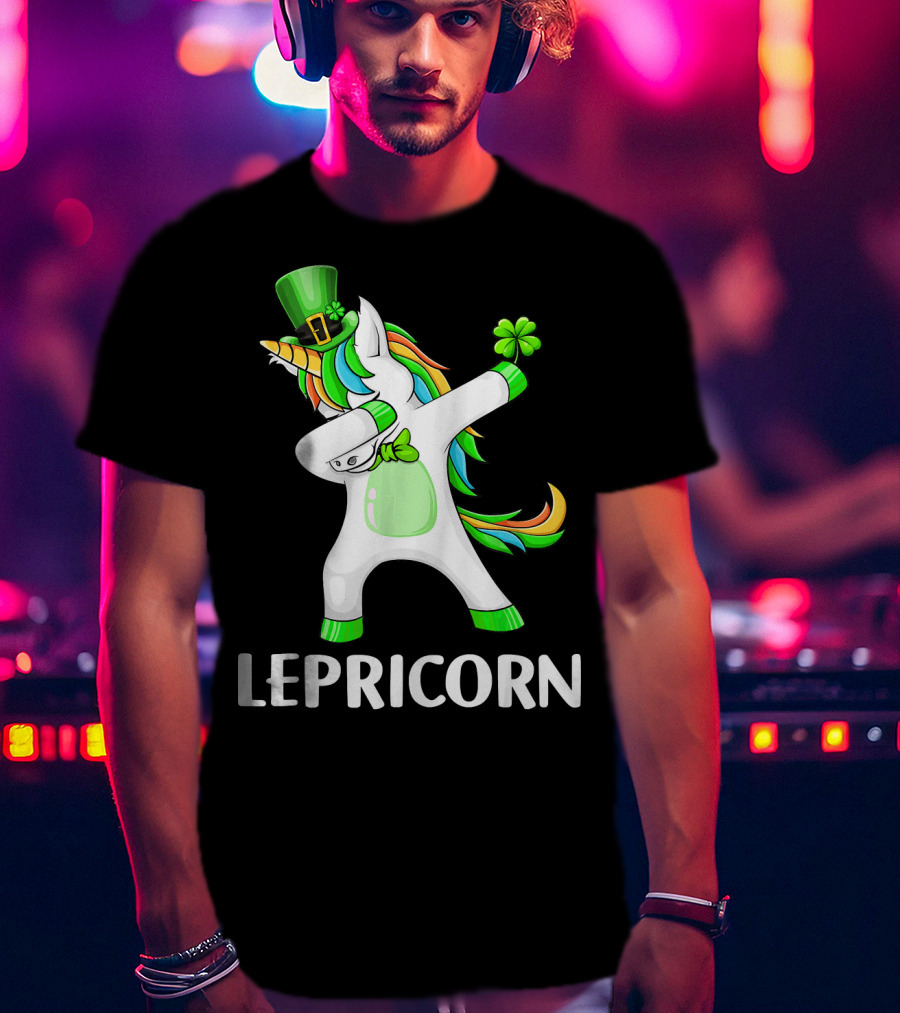 Lepricorn Dabbing Leprechaun Unicorn With Rainbow Mane And Green Hat T-Shirt