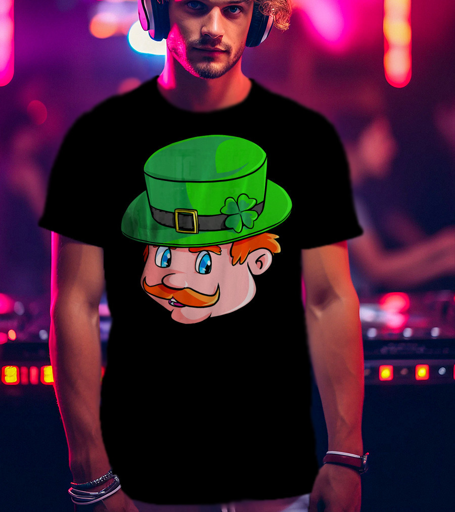 Leprechaun Face With Green Hat And Shamrock T-Shirt