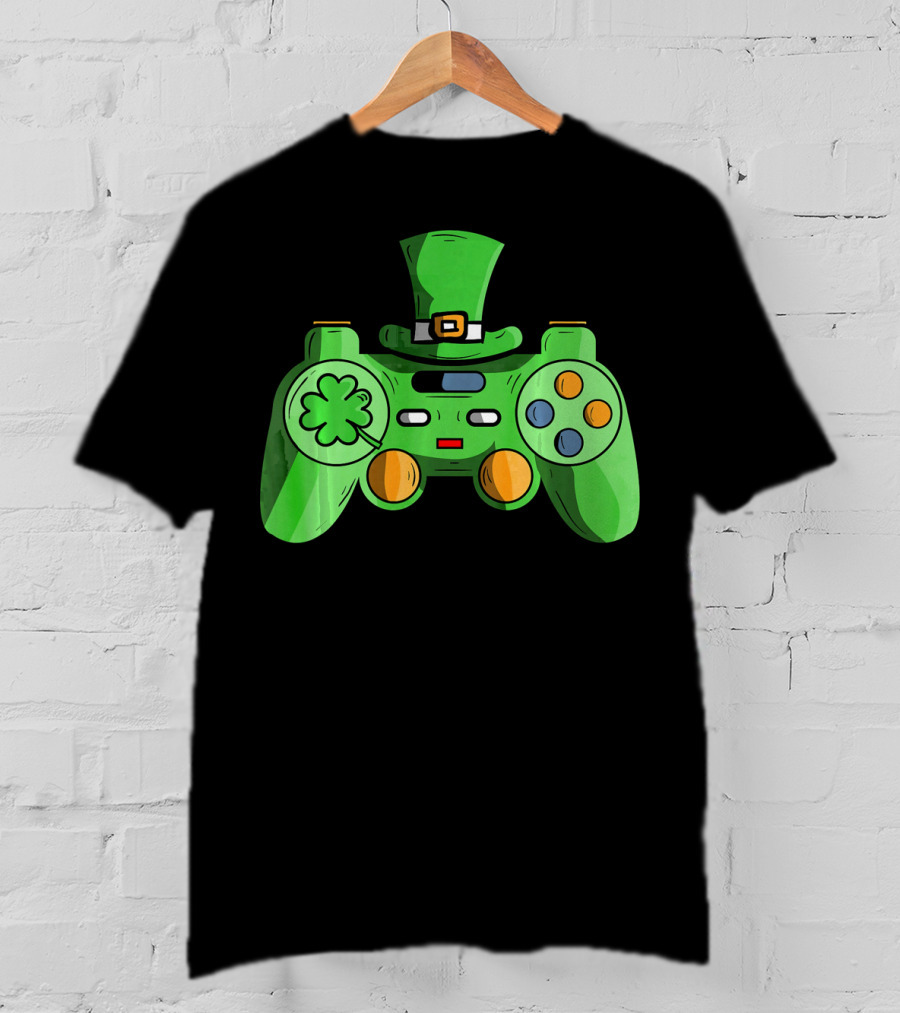 St Patrick's Day Gamer Controller With Shamrock And Hat T-Shirt