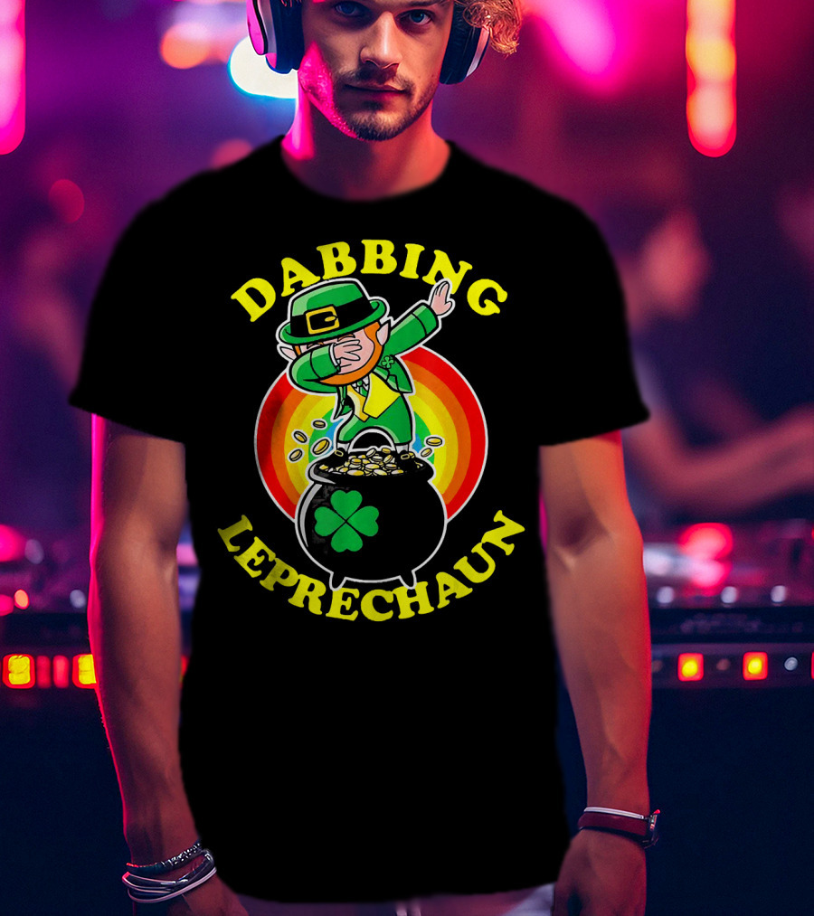 Dabbing Leprechaun Pot Of Gold Rainbow T-Shirt