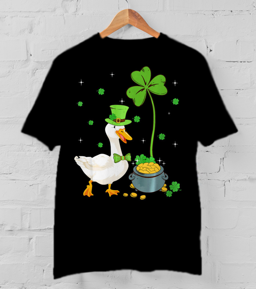Shamrock Duck With Leprechaun Hat And Pot Of Gold T-Shirt