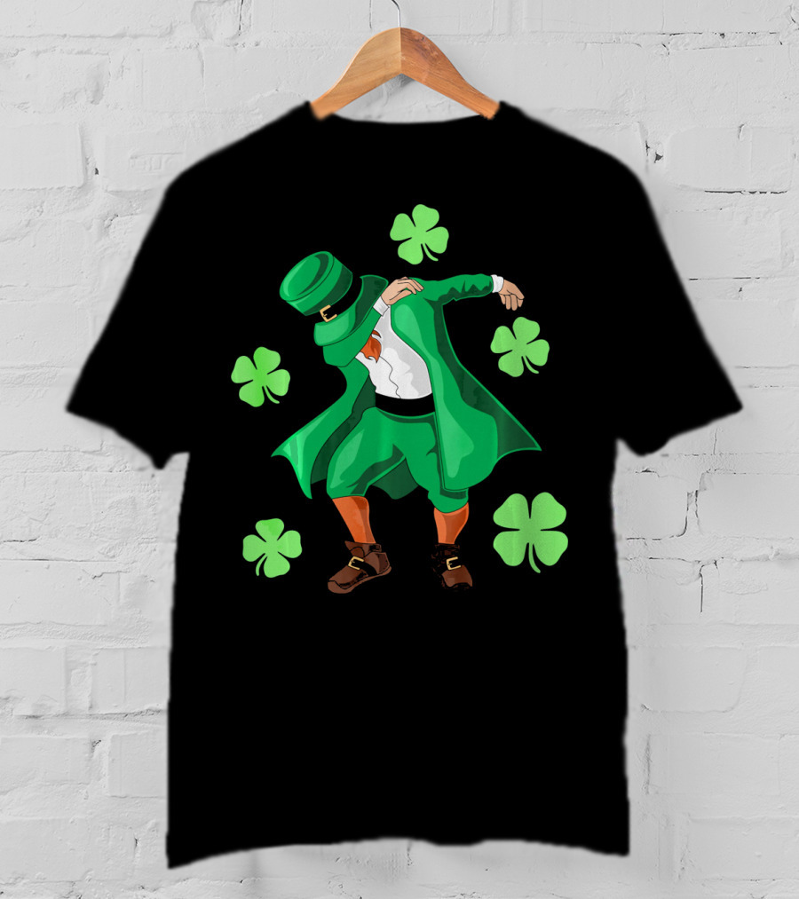 Funny Dabbing Leprechaun With Clovers For St. Patrick's Day T-Shirt