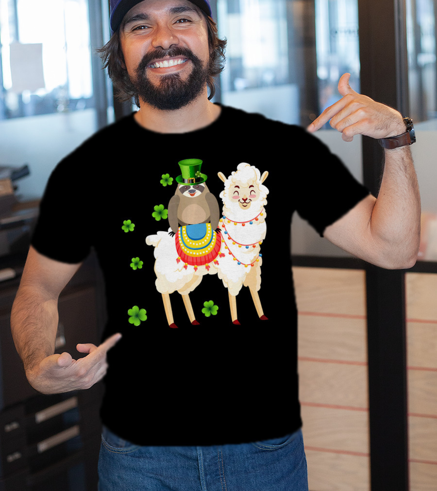 Leprechaun Sloth Riding Llama St Patrick's Day With Shamrocks T-Shirt