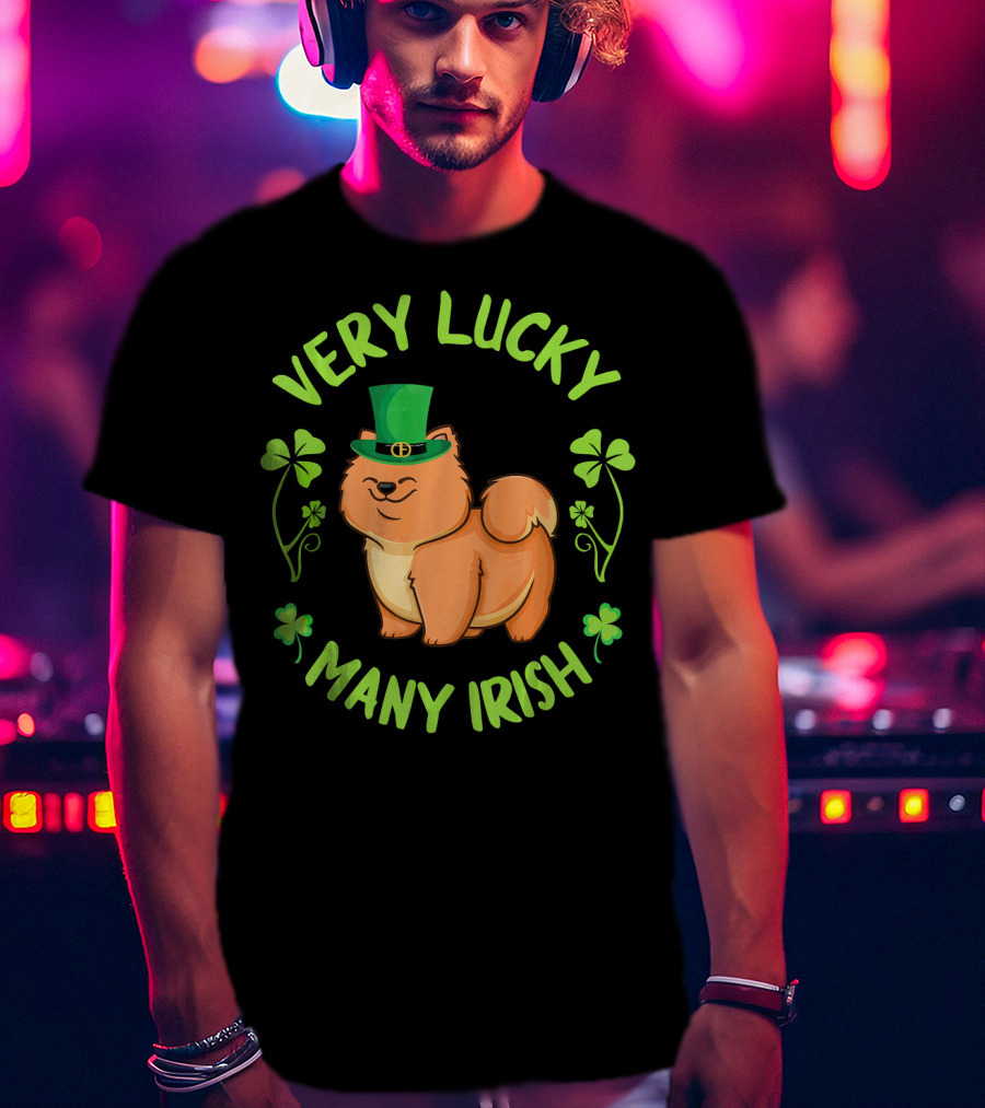 Very Lucky Many Irish Chow Chow Dog With Leprechaun Hat T-Shirt