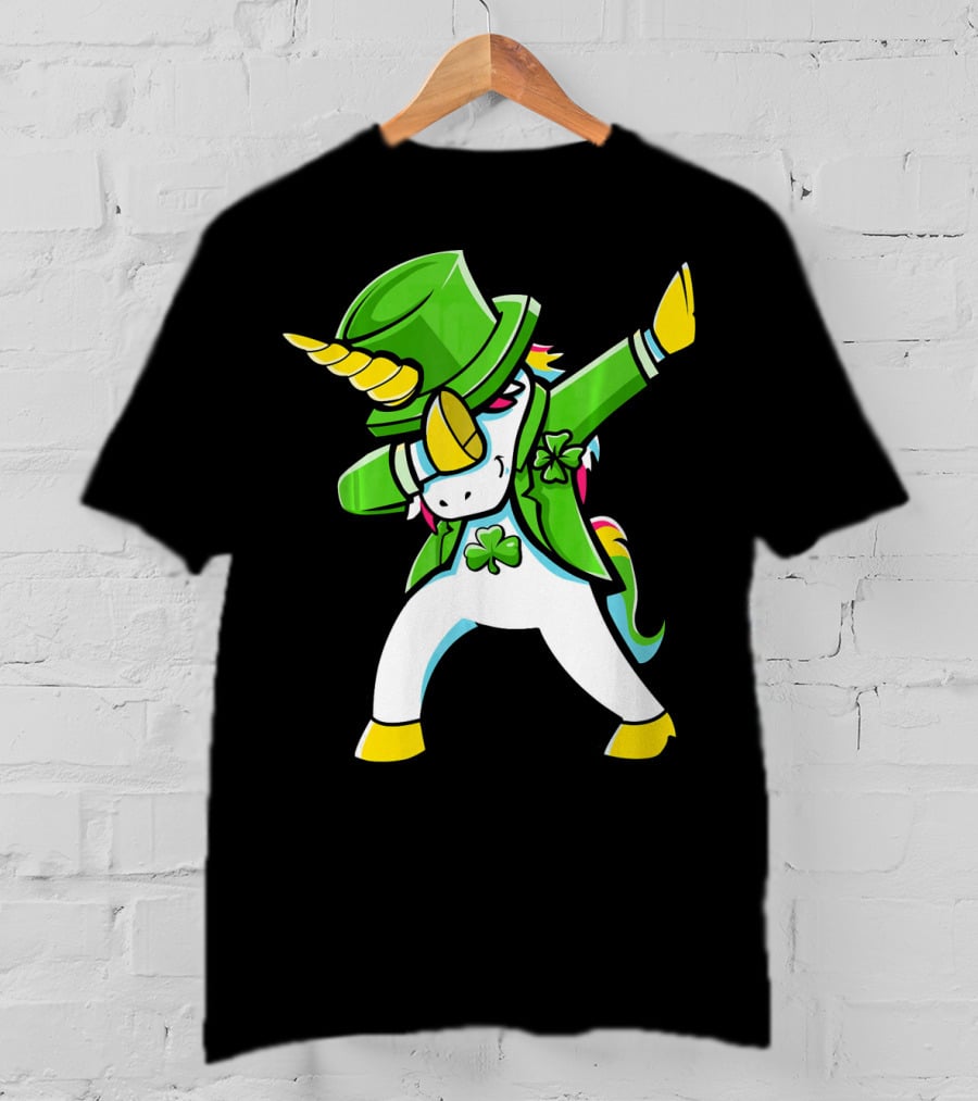 St Patricks Day Unicorn Dabbing Shamrock Hat T-Shirt