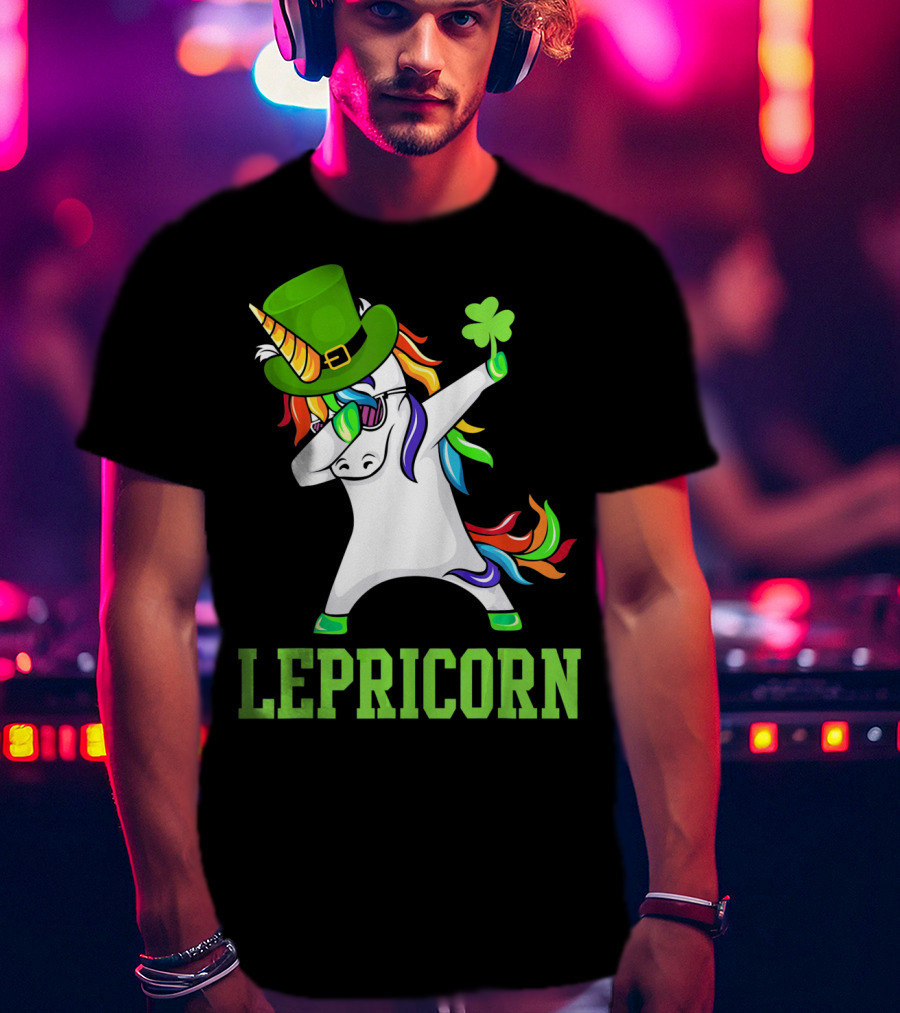 Lepricorn Lucky Irish St Patricks Day Unicorn Dabb With Shamrock Hat T-Shirt