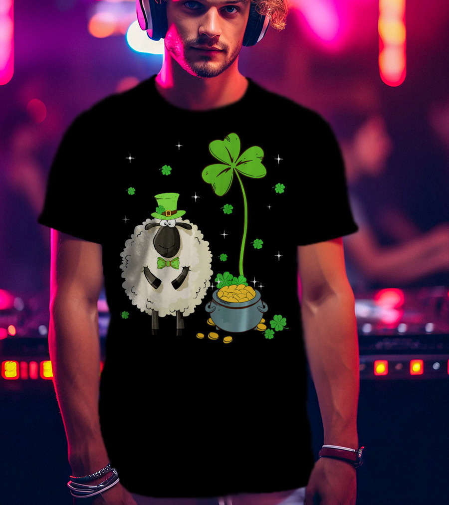 Shamrock Leprechaun Sheep With Pot Of Gold And Clover For St Patricks Day T-Shirt