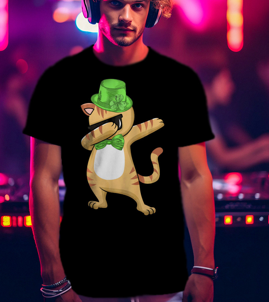 Dabbing Cat St Patricks Day Leprechaun Green Hat Clover Bow Tie T-Shirt