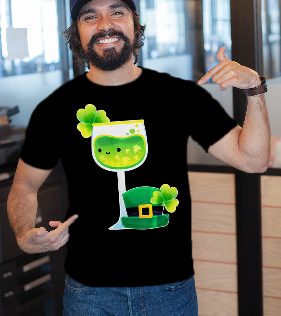 Saint Patrick's Day Green Shamrock Wine Glass With Leprechaun Hat T-Shirt