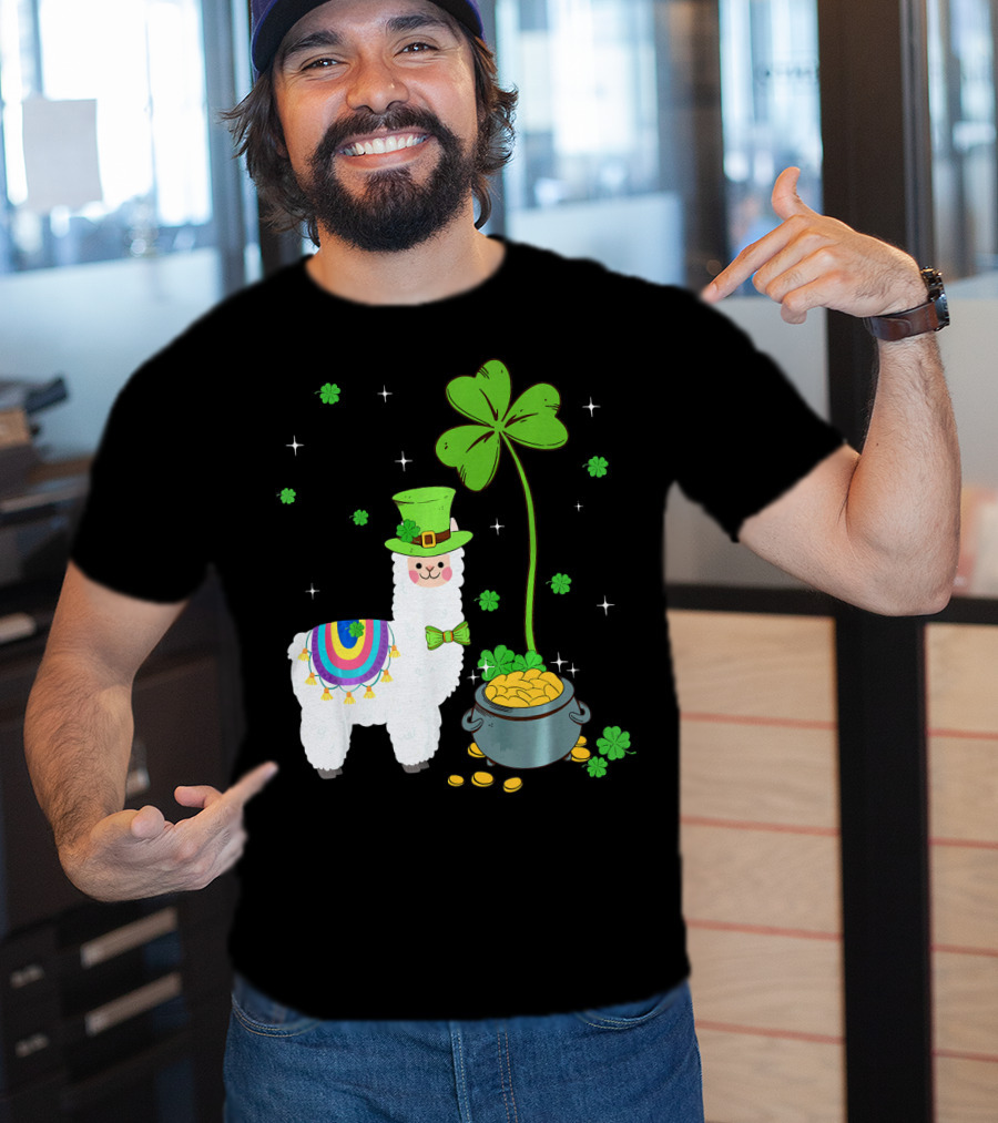 Shamrock Llama Leprechaun Pot Of Gold St Patricks T-Shirt