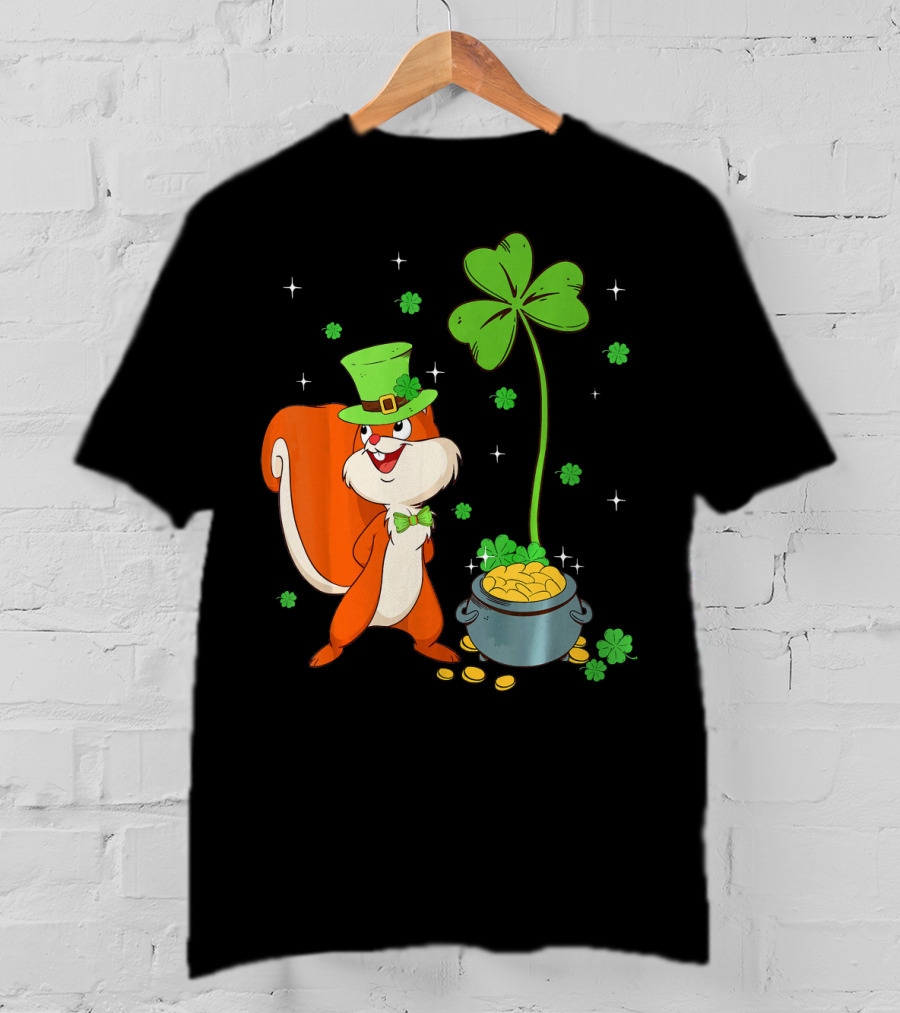 Leprechaun Squirrel With Shamrock And Pot Of Gold St Patricks T-Shirt