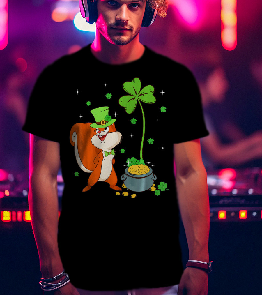 Leprechaun Squirrel With Shamrock And Pot Of Gold St Patricks T-Shirt