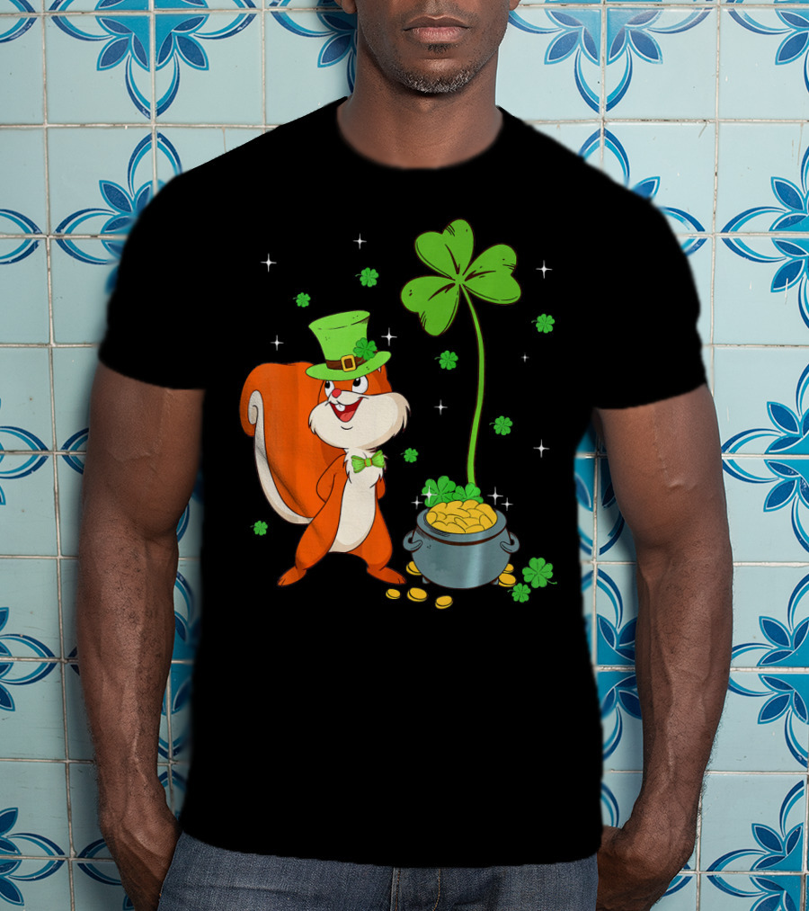 Leprechaun Squirrel With Shamrock And Pot Of Gold St Patricks T-Shirt