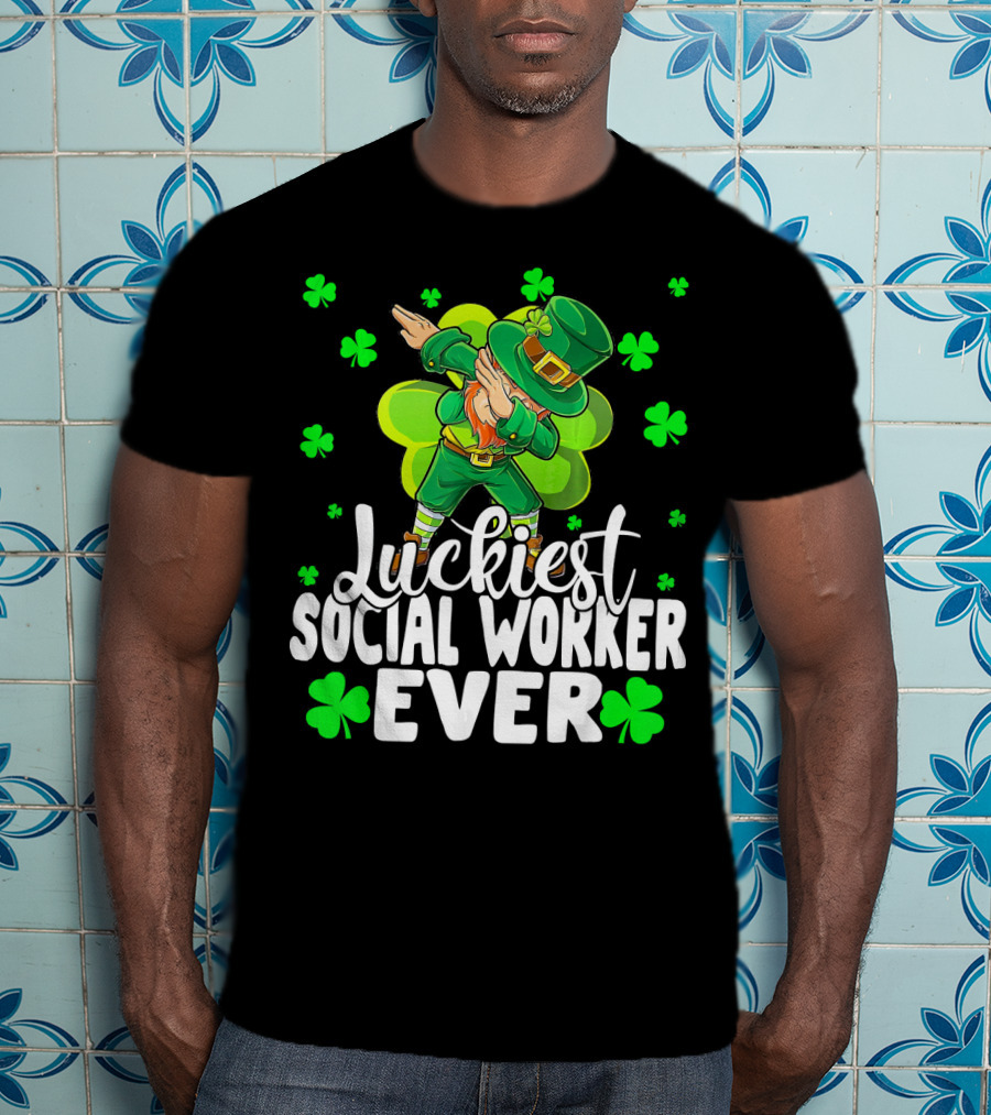 Luckiest Social Worker Ever Leprechaun Dab With Shamrocks T-Shirt