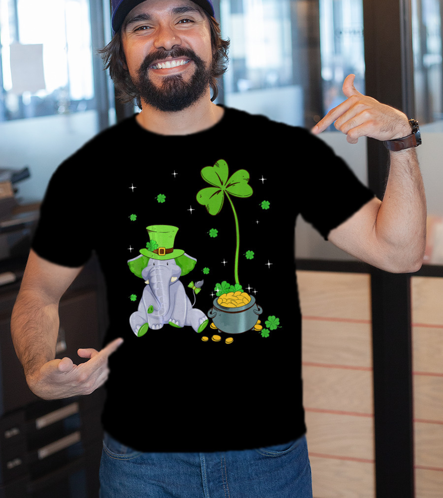 Shamrock Leprechaun Elephant St Patricks Pot Of Gold T-Shirt