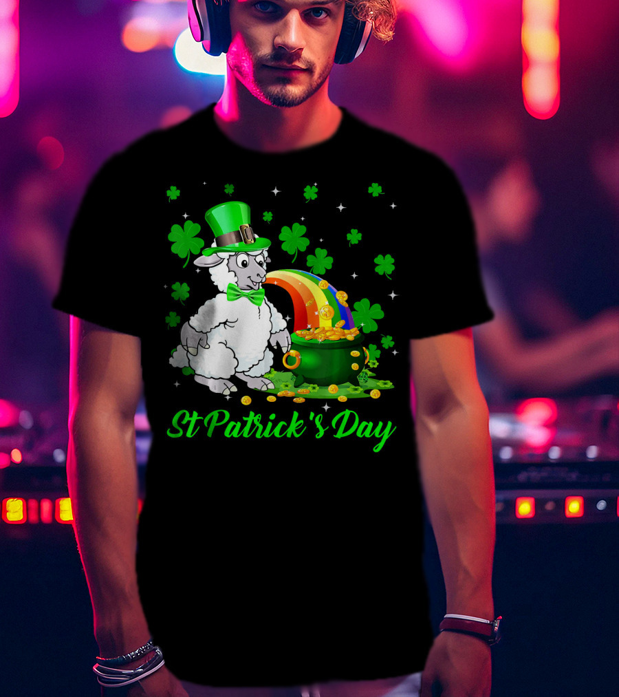 St Patrick's Day Leprechaun Sheep Shamrock Rainbow Pot Of Gold T-Shirt