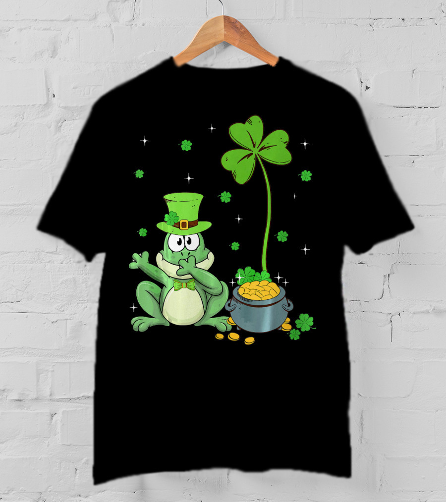 Shamrock Leprechaun Frog With Pot Of Gold And Clover Hat T-Shirt