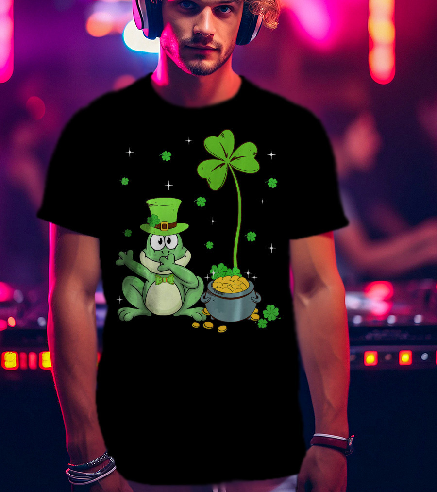 Shamrock Leprechaun Frog With Pot Of Gold And Clover Hat T-Shirt