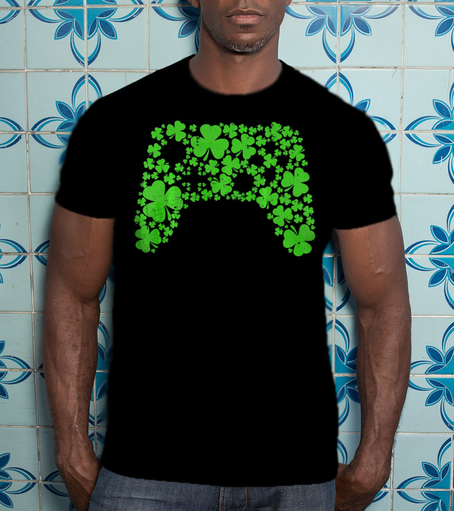 St Patricks Day Gamer Gaming Lucky Shamrock Controller T-Shirt