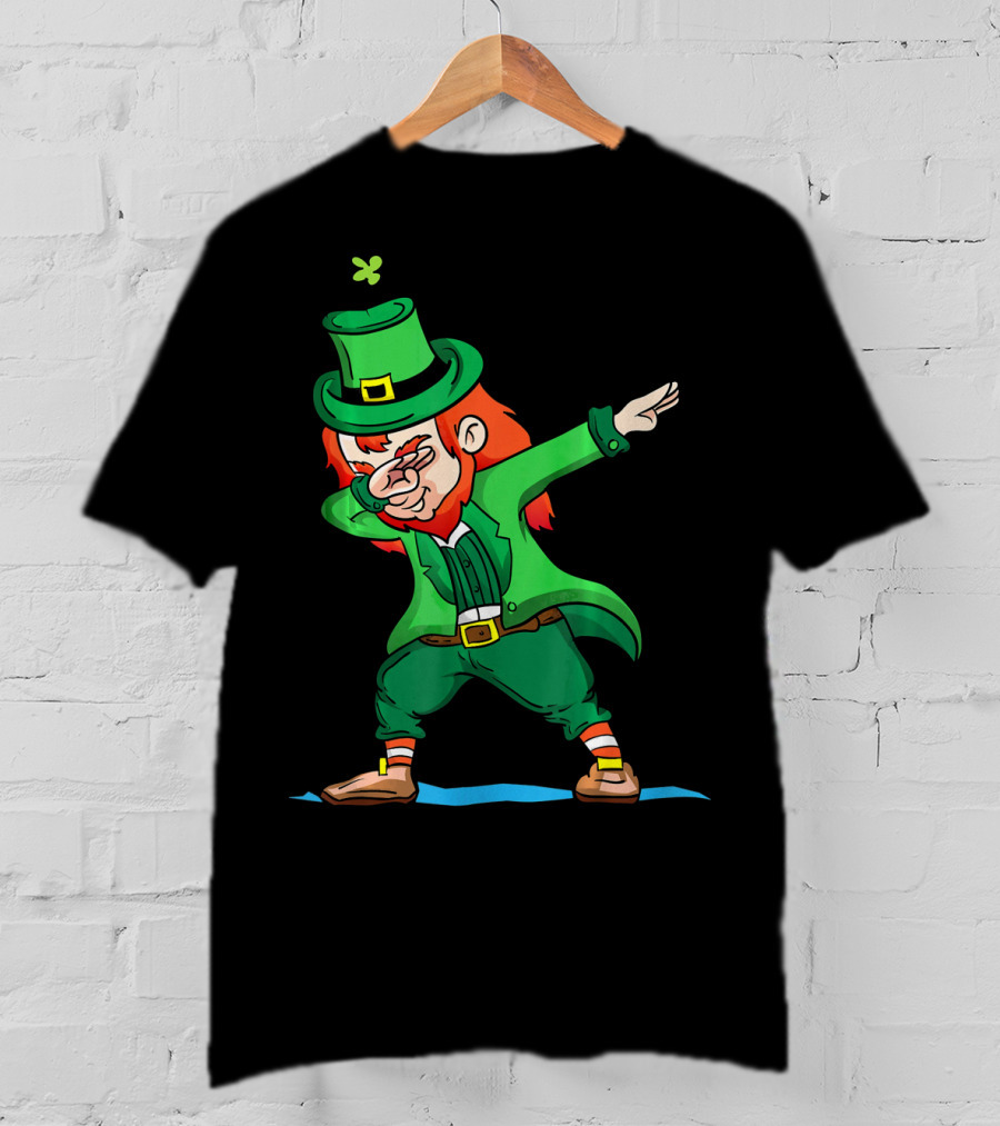 Saint Patricks Day Leprechaun Dabbing Clover Iconic Festive Green T-Shirt