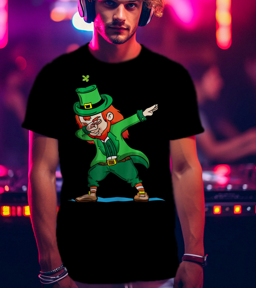 Saint Patricks Day Leprechaun Dabbing Clover Iconic Festive Green T-Shirt
