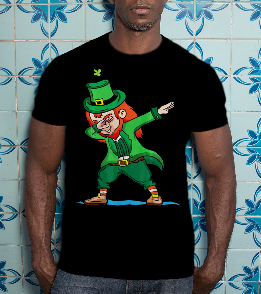Saint Patricks Day Leprechaun Dabbing Clover Iconic Festive Green T-Shirt