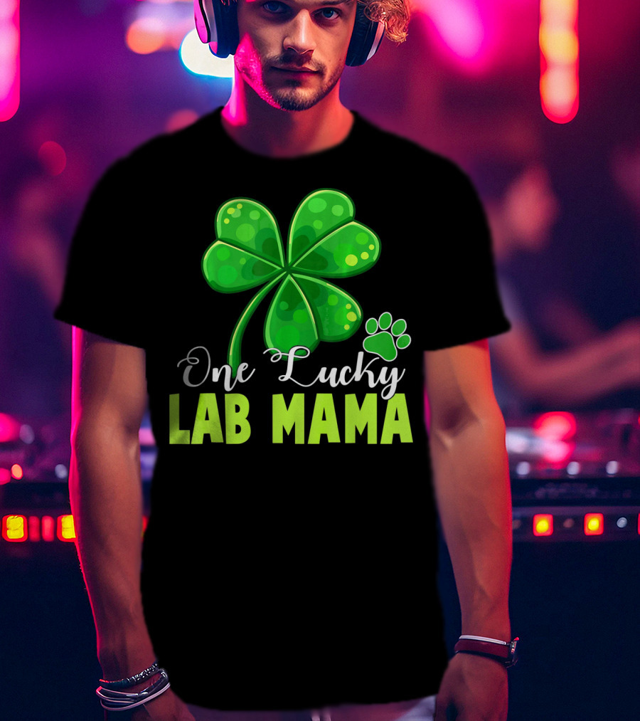 One Lucky Lab Mama Shamrock Paw Prints T-Shirt