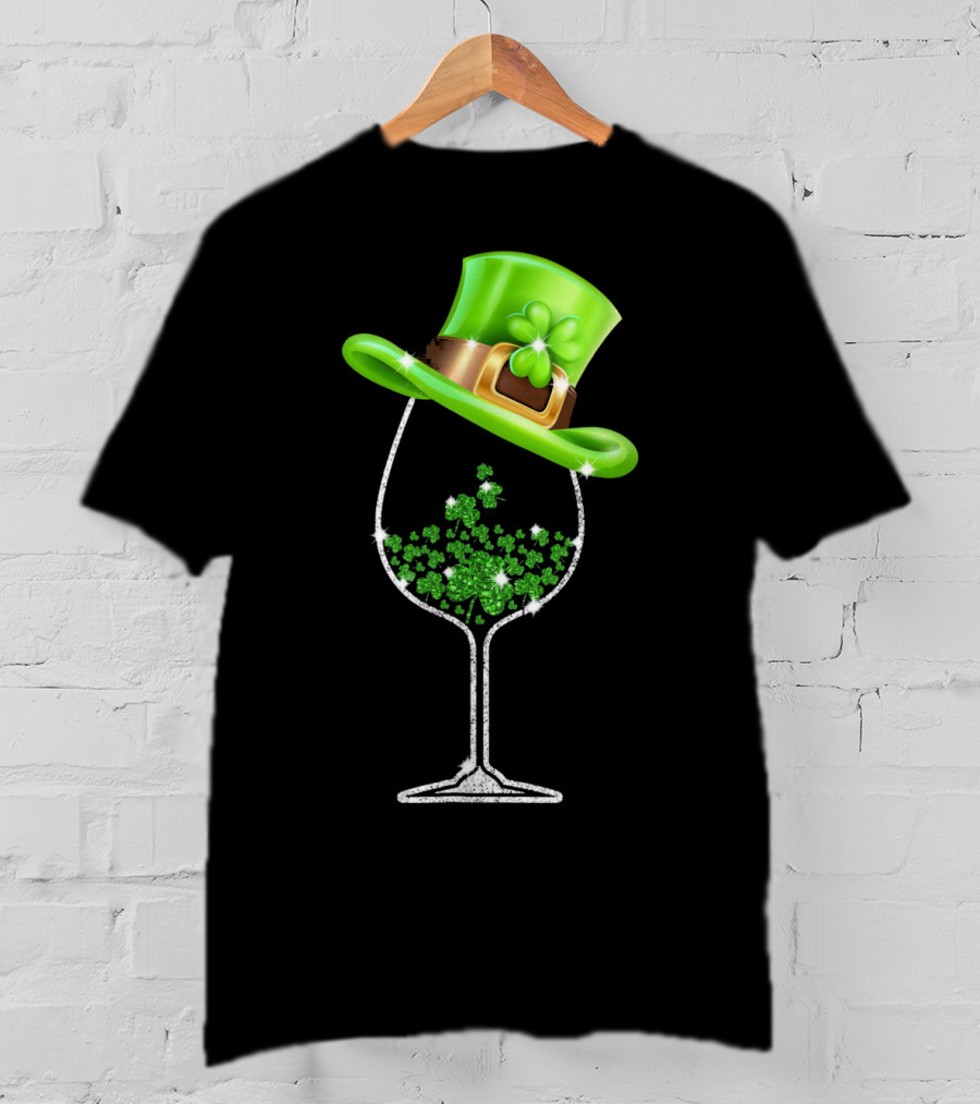 St Patricks Day Shamrock Wine Glass With Leprechaun Hat T-Shirt