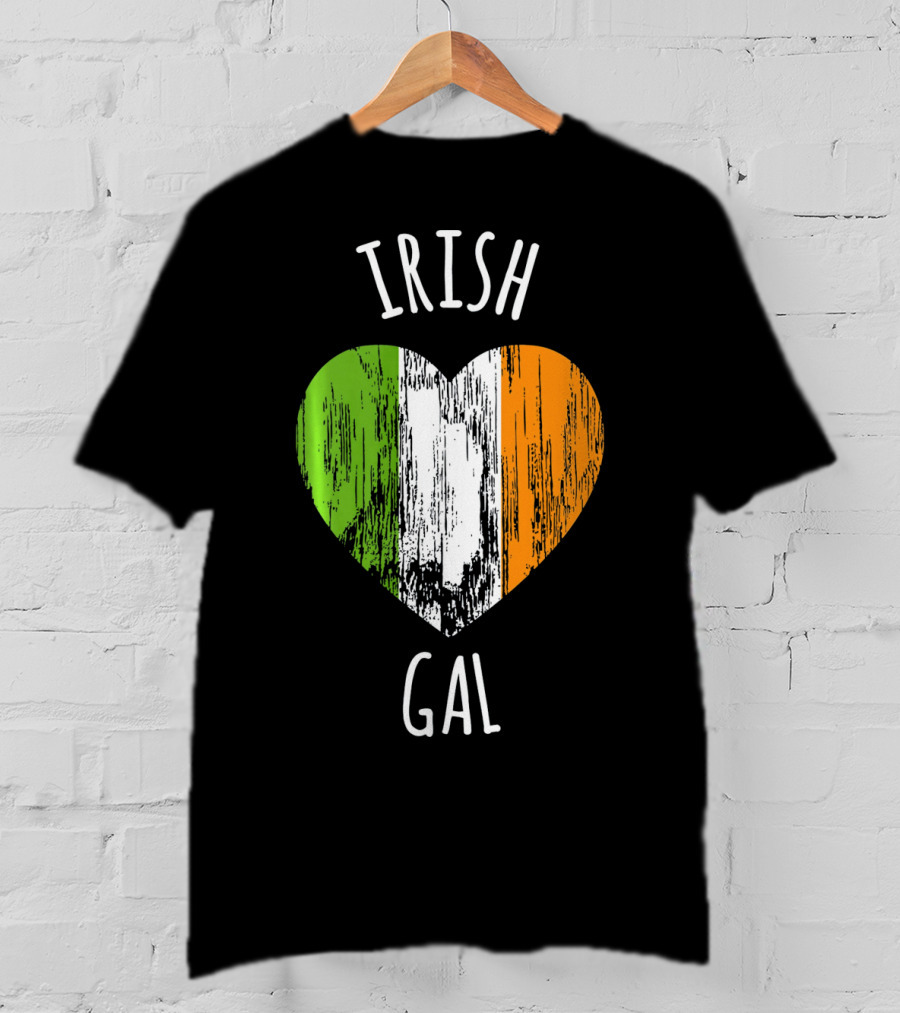 Irish Gal Heart With Irish Flag St. Patricks Day T-Shirt