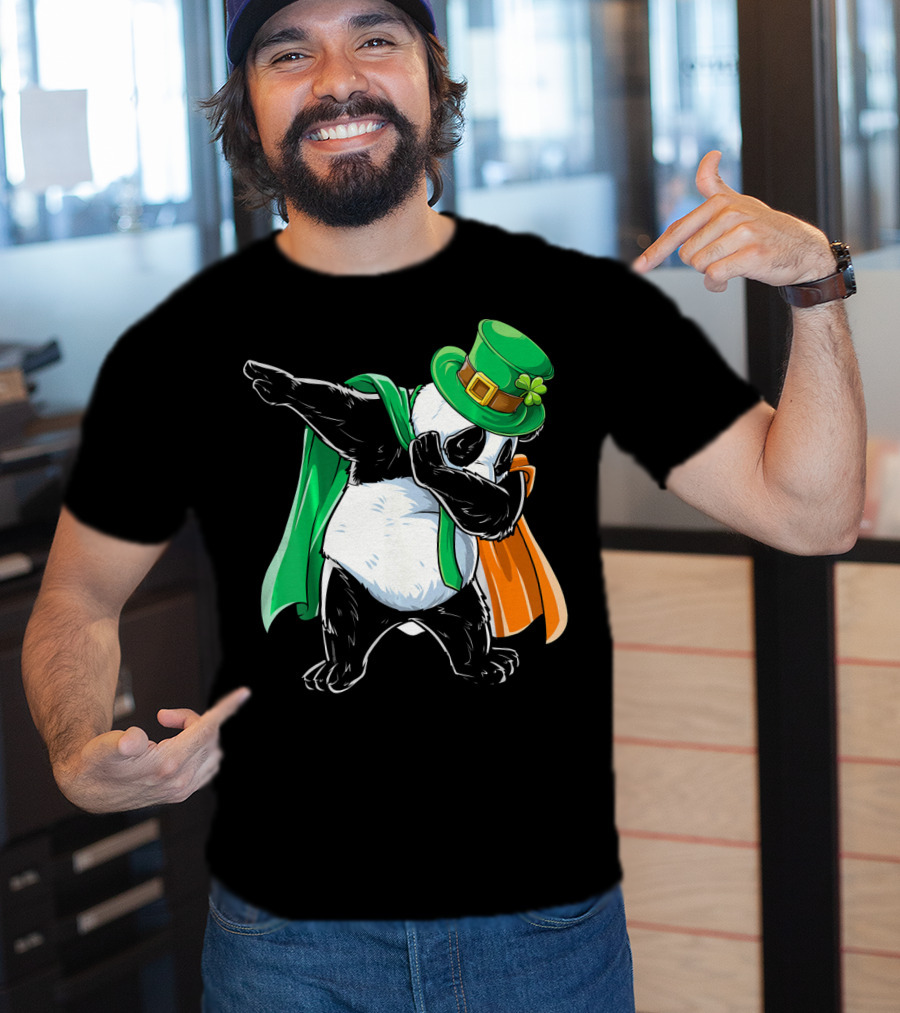 Dabbing Panda St Patricks Day Irish Flag Hat Shamrock T-Shirt