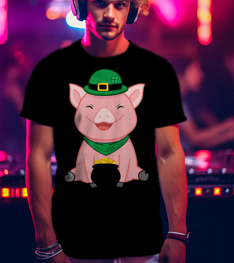 Cute Pig St. Patrick's Day Hat And Gold Pot T-Shirt