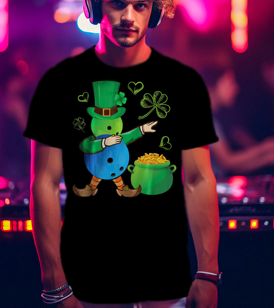 Pooling Leprechaun Dabbing With Gold Pot And Shamrocks T-Shirt