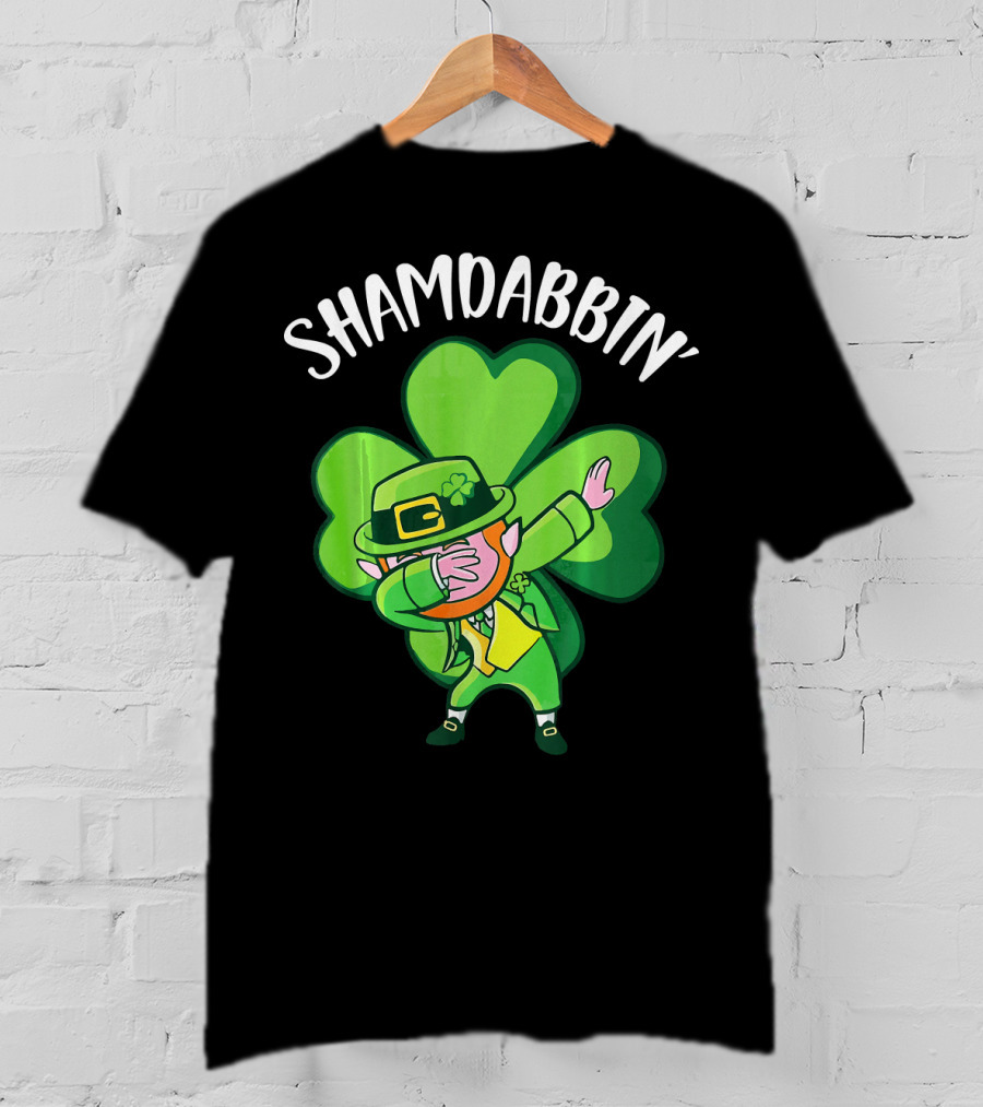 SHAMDABBIN' Leprechaun Dabbing With Big Shamrock T-Shirt