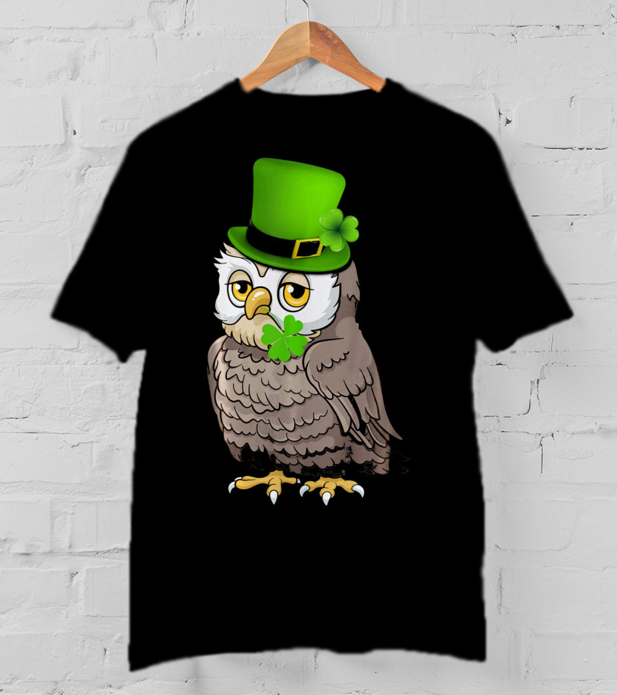 St Patricks Day Owl Wearing Green Hat With Shamrock Clove T-Shirt