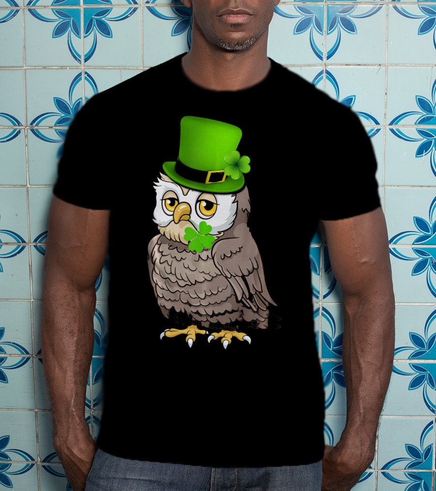 St Patricks Day Owl Wearing Green Hat With Shamrock Clove T-Shirt