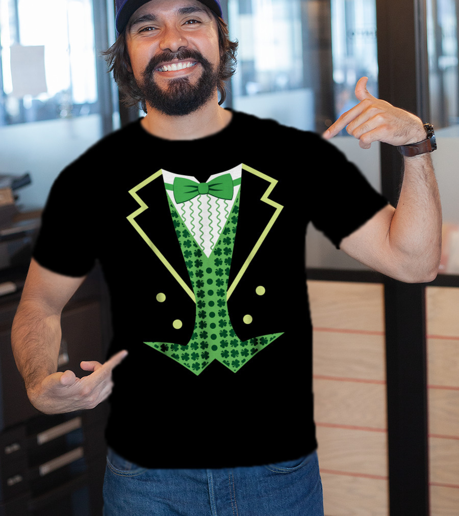 Leprechaun Costume Vintage Tuxedo Clover Bow Tie T-Shirt