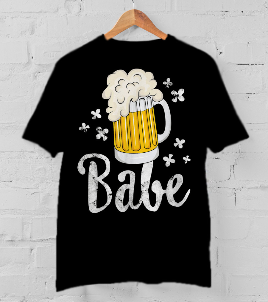 Beer Babe Mug Foam And Flowers T-Shirt