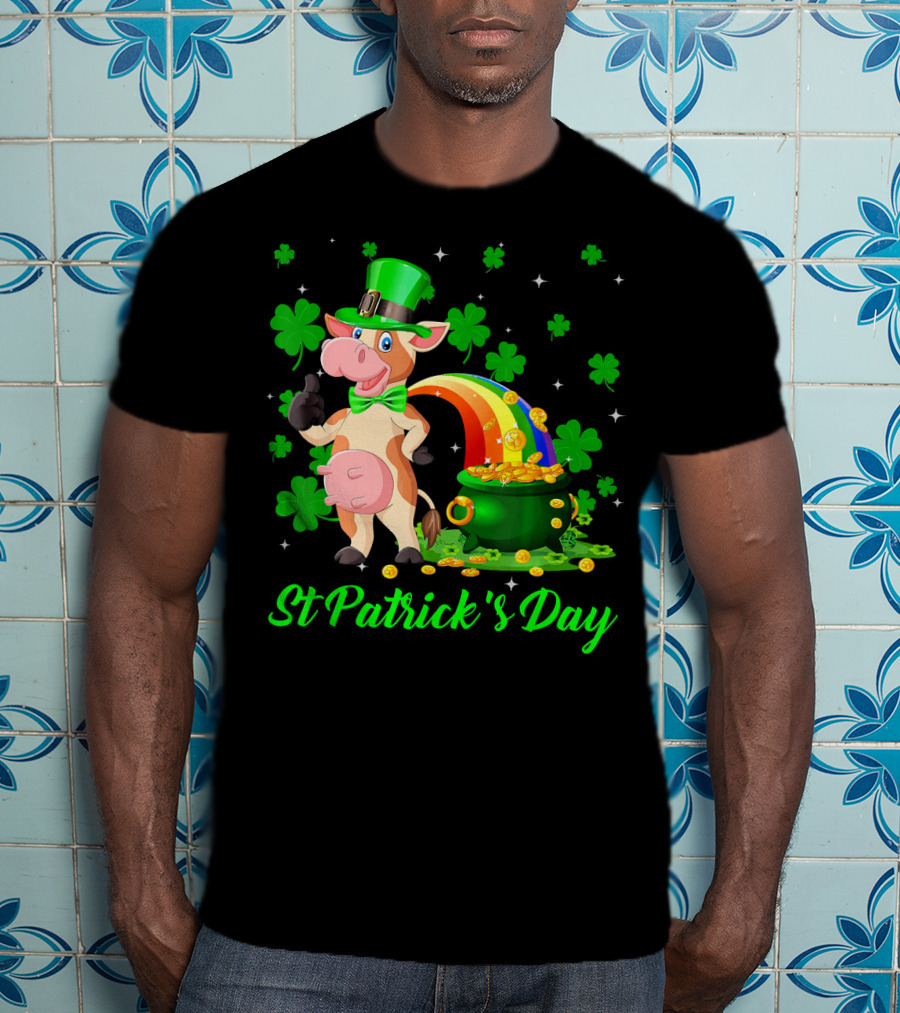 Leprechaun Cow Shamrock St Patrick's Day Rainbow Pot Of Gold T-Shirt