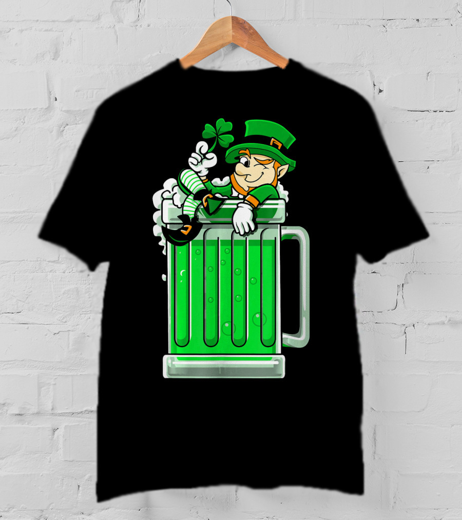 St Patricks Day Drinking Green Beer Leprechaun Shamrock T-Shirt