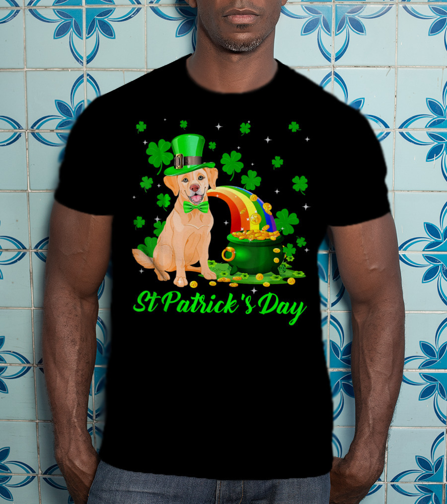 St Patrick's Day Leprechaun Golden Retriever T-Shirt