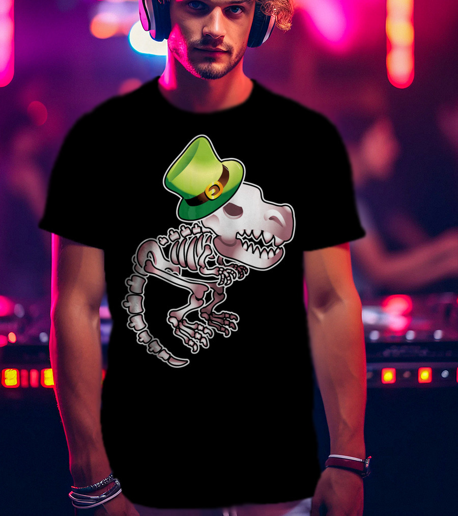 T Rex Dinosaur Skeleton With Green Leprechaun Hat T-Shirt