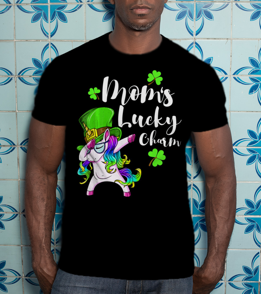 Mom's Lucky Charm St. Patricks Day Unicorn Irish Dance T-Shirt