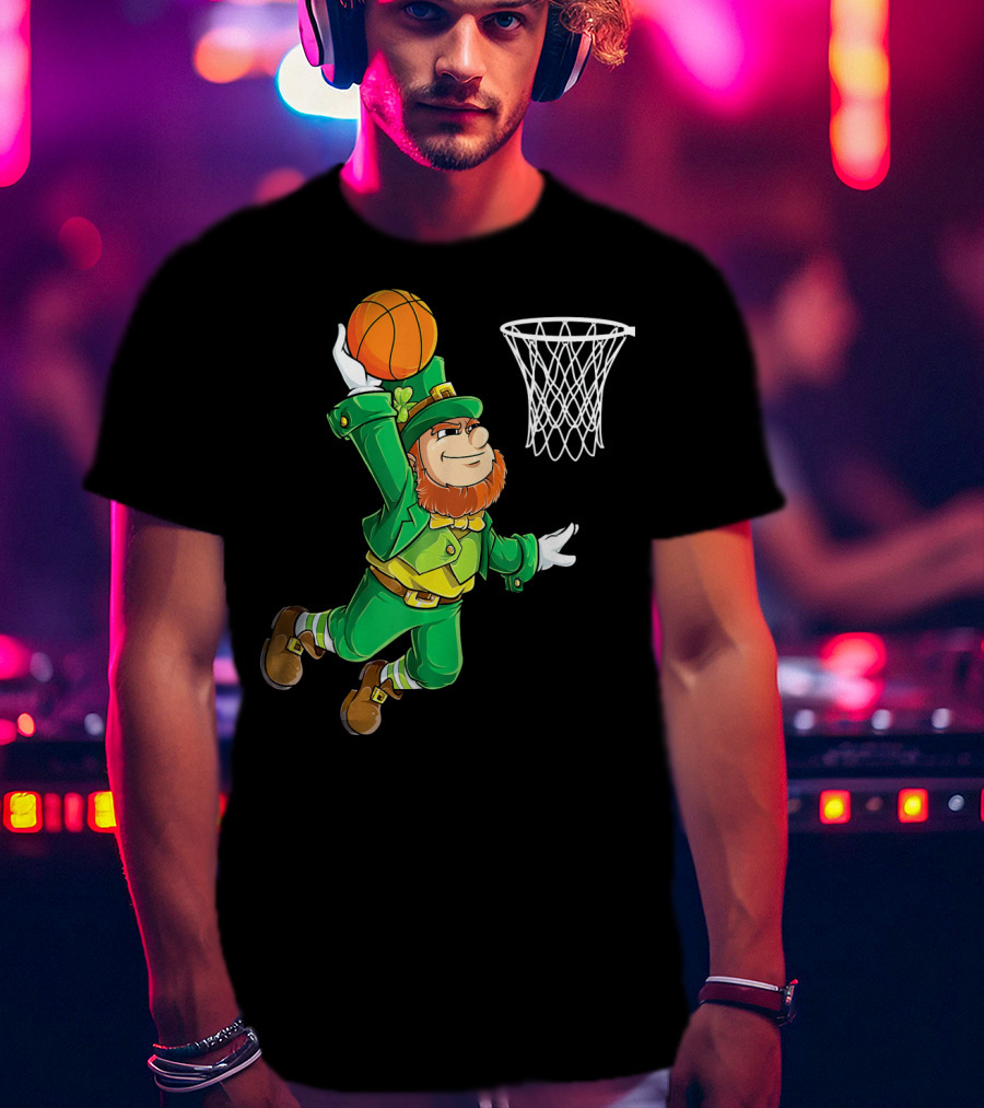 Leprechaun Basketball Dunk St Patrick's Day T-Shirt