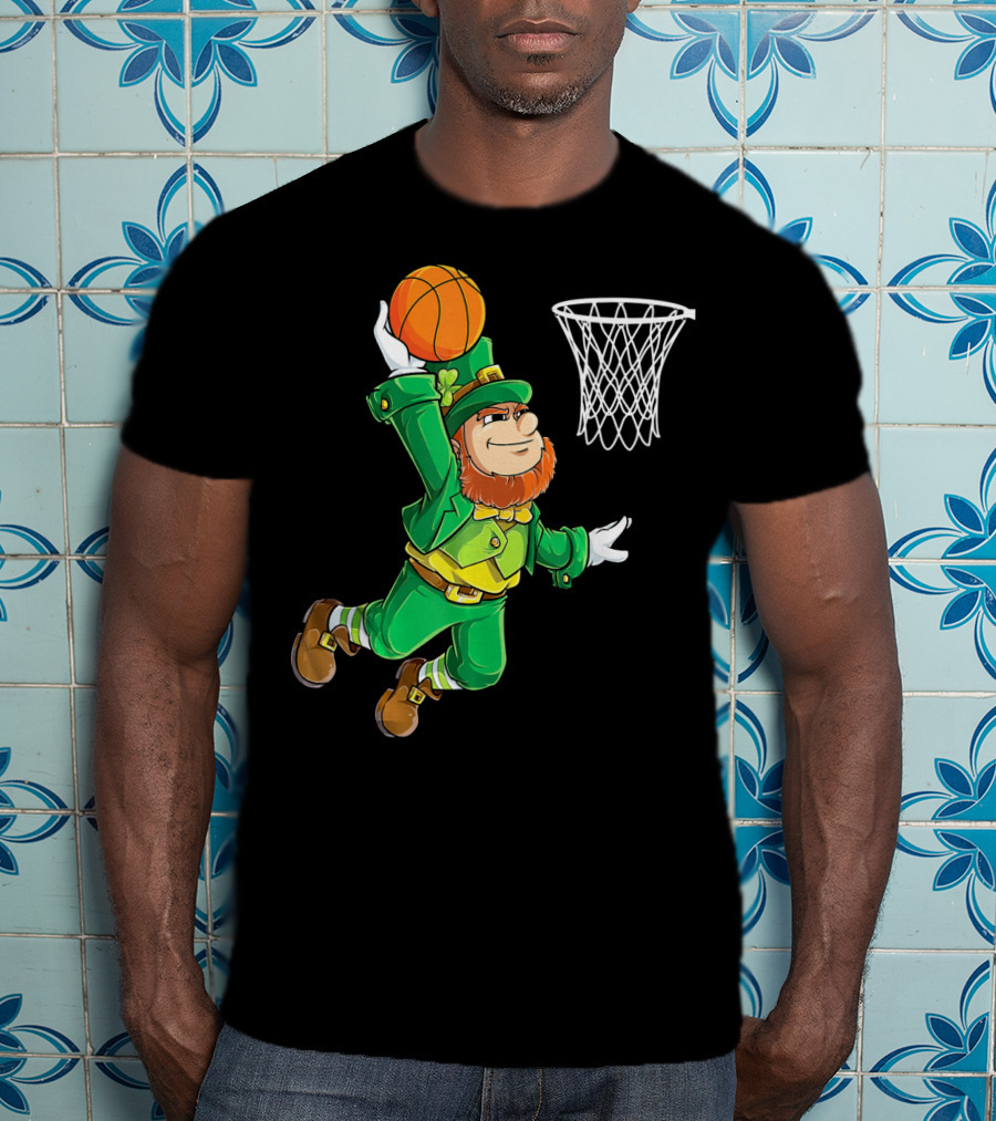 Leprechaun Basketball Dunk St Patrick's Day T-Shirt