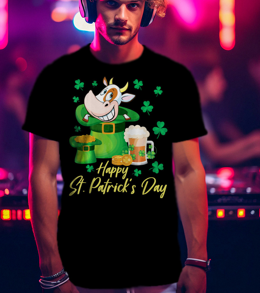 Happy St. Patrick's Day Cow Dancing In Leprechaun Hat With Gold Coins And Beer T-Shirt