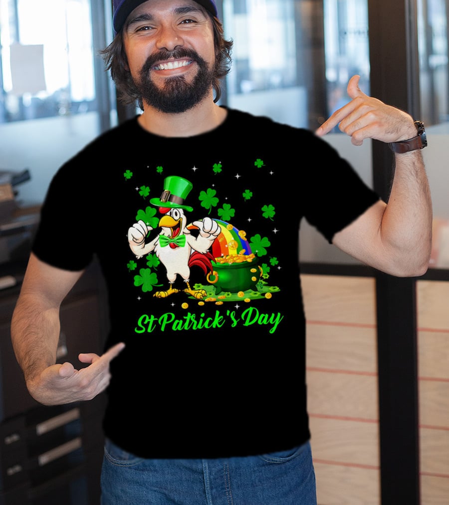 St Patrick's Day Leprechaun Chicken Shamrock Pot Of Gold T-Shirt