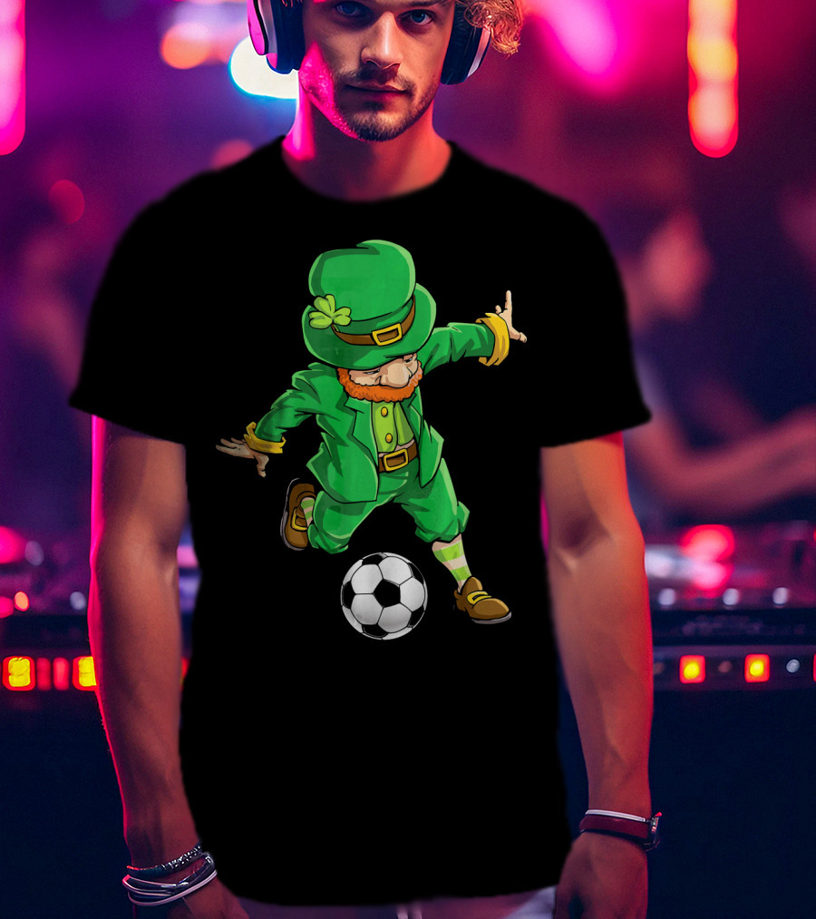 Leprechaun Playing Soccer St Patricks Day T-Shirt